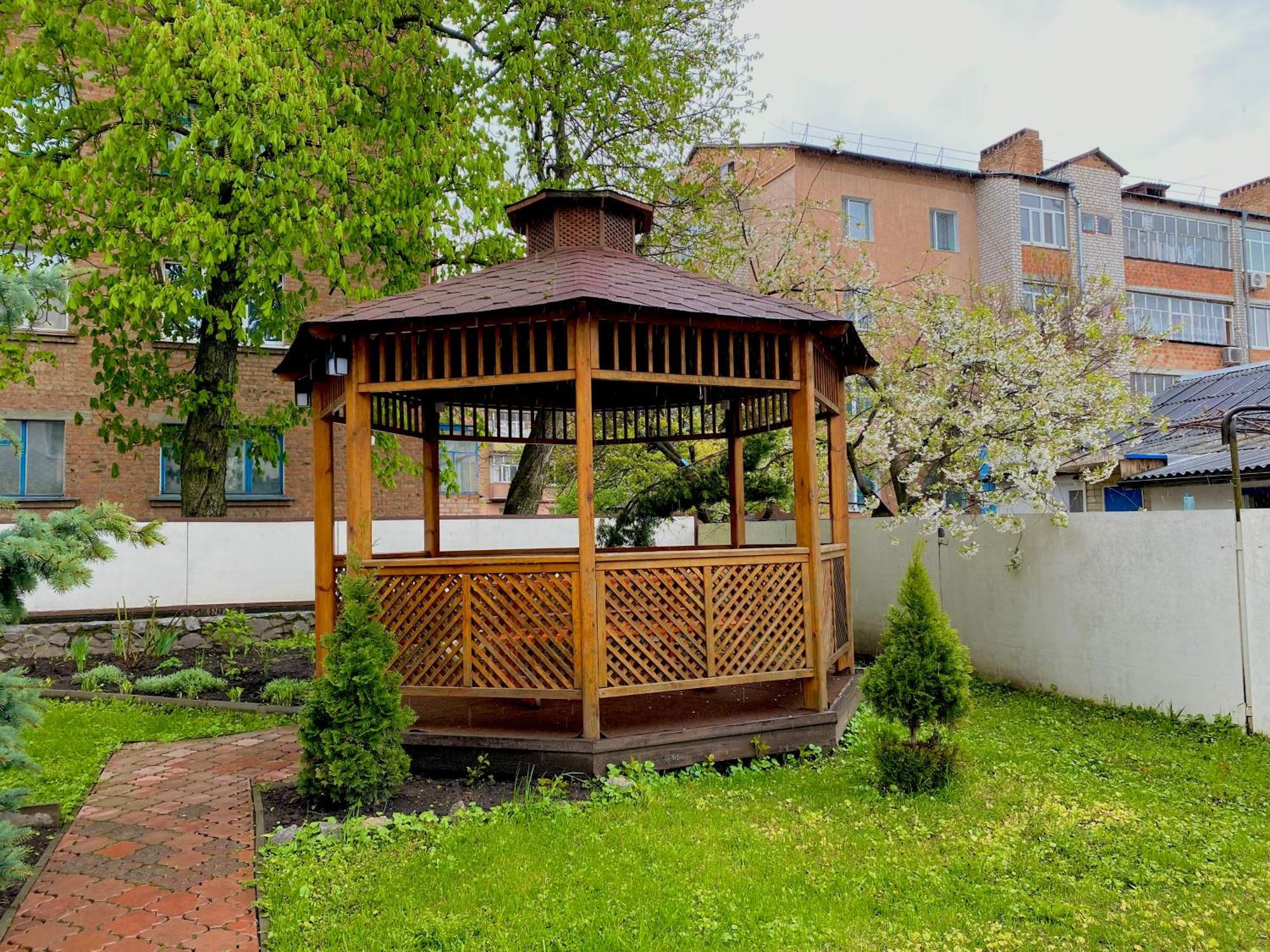 Hotel Орхідея à Romny Extérieur photo