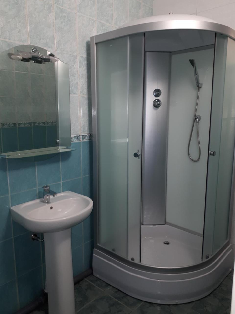 Hotel Орхідея à Romny Extérieur photo
