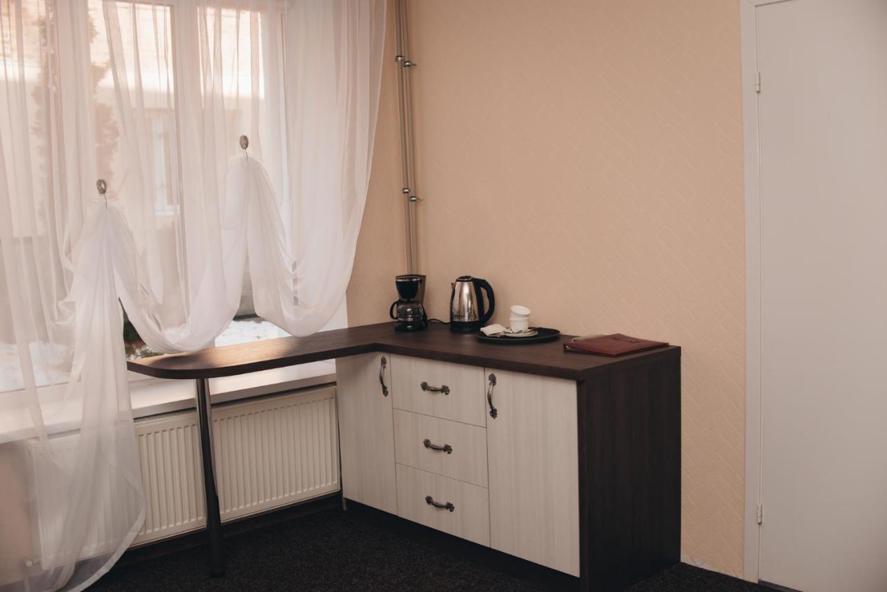 Hotel Орхідея à Romny Extérieur photo